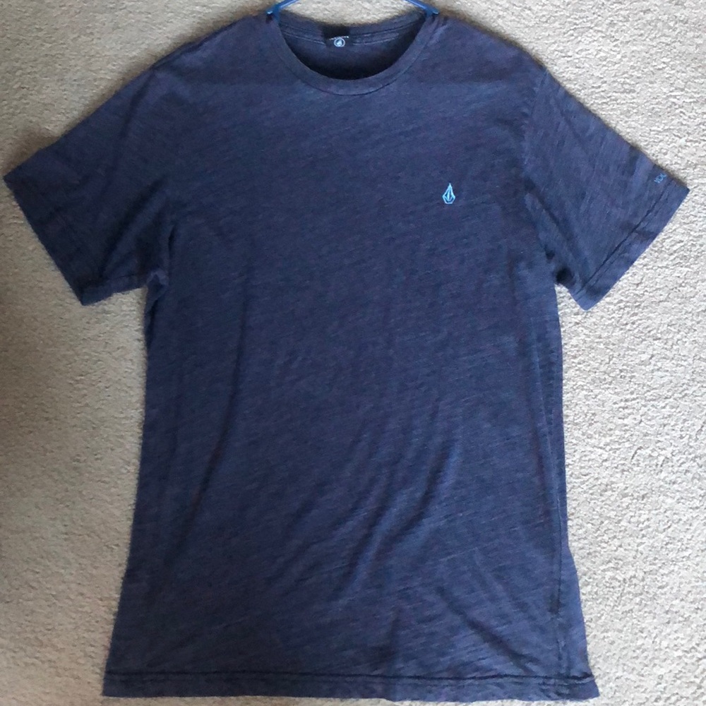 Men’s Volcom t shirt